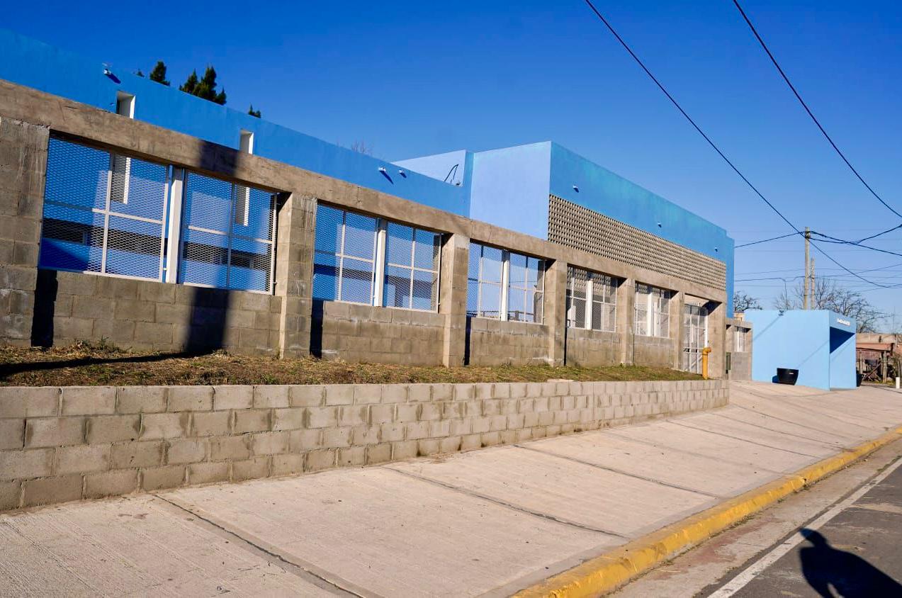 NOTICIAS PILAR*Soledad Peralta y Federico Achával celebraron un nuevo aniversario de la Secundaria N° 20 de Manzanares*